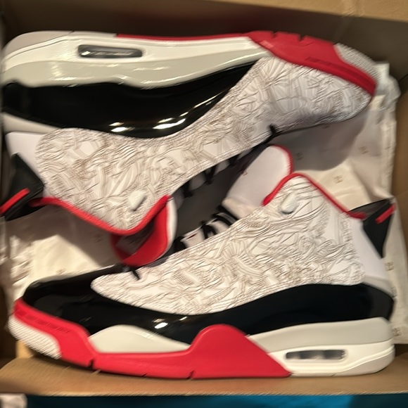 Jordan Retro Dub-Zero (Lightly Used) - Picture 2 of 5